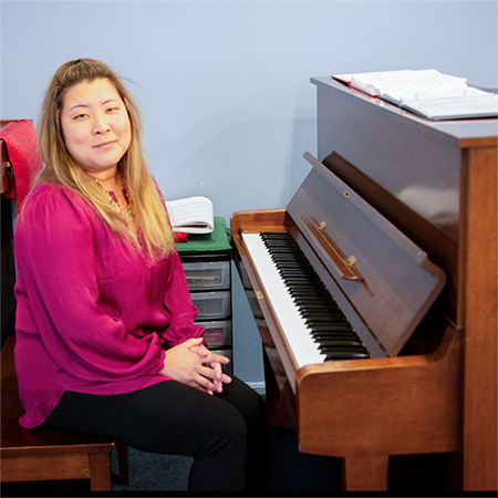 Pianist Youlee Duray
